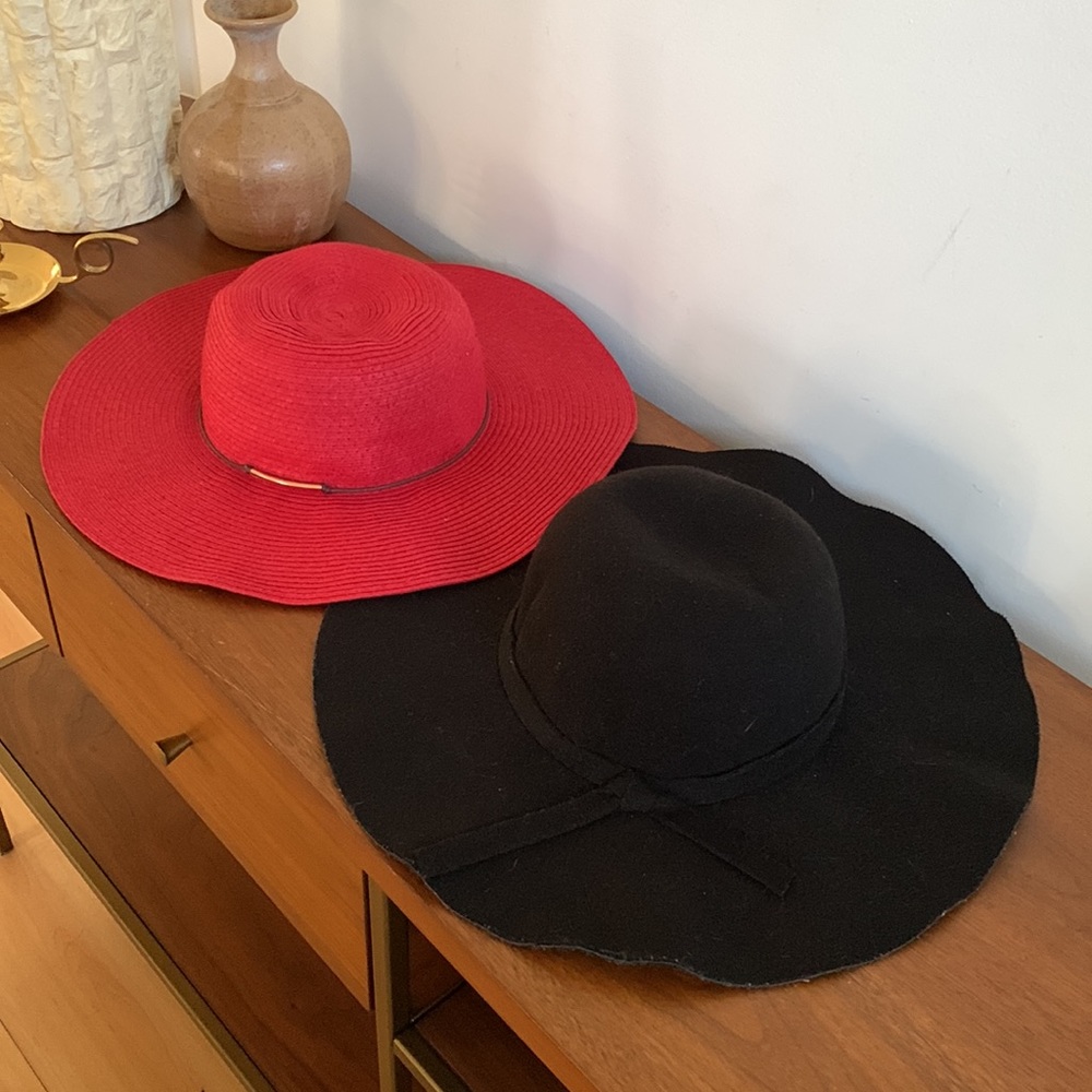 Floppy Hats 🌞🌾🪵 2 x $15